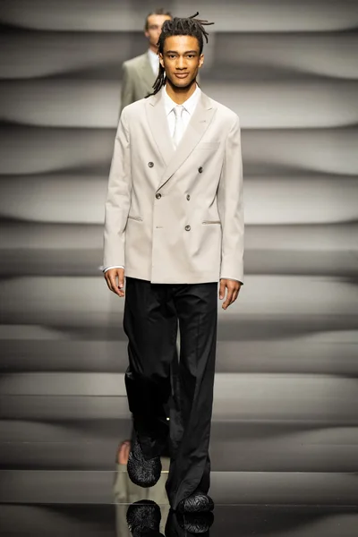 Look 47